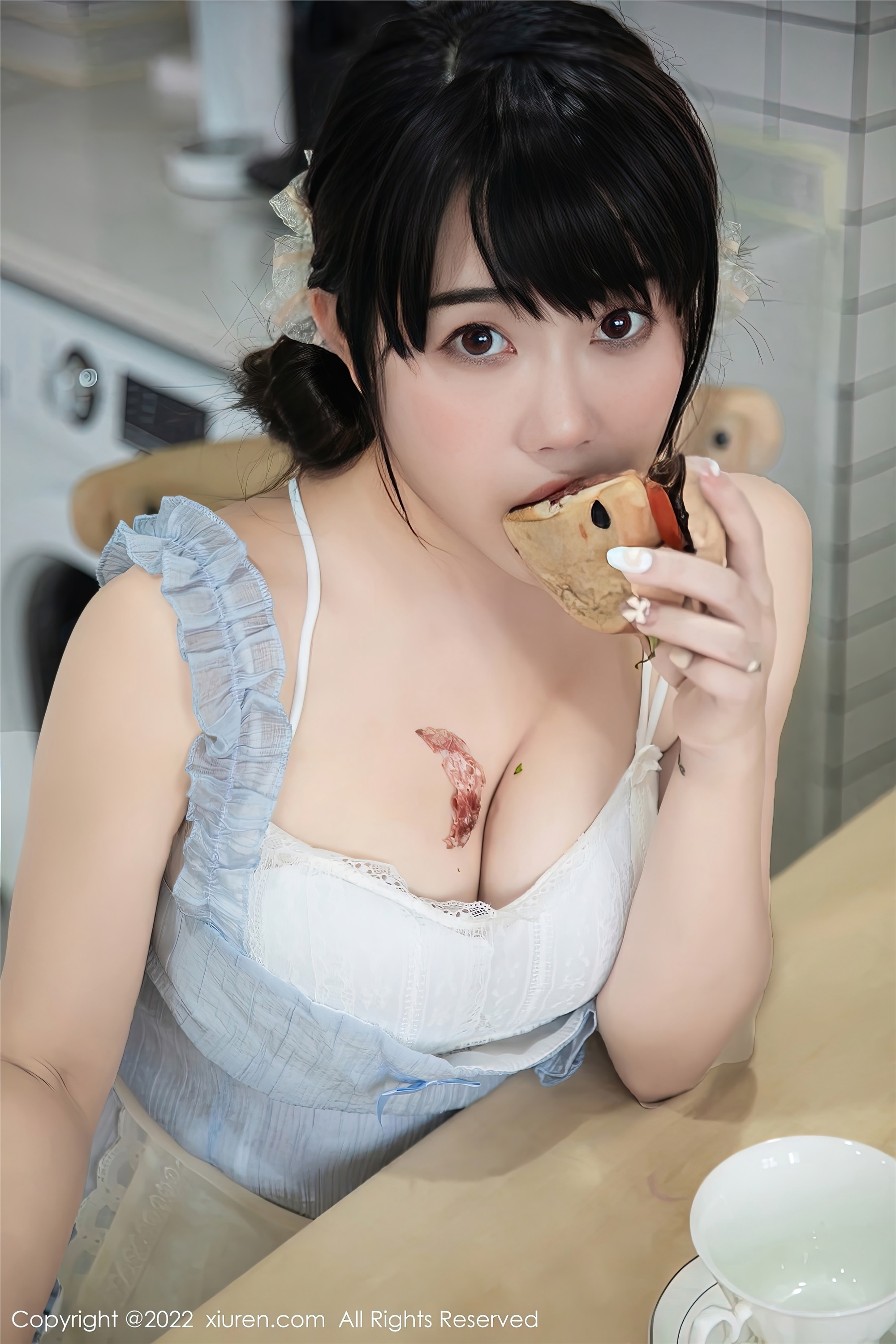 Xiuren秀人网 2022.11.10 NO.5834 严利娅Yuliya